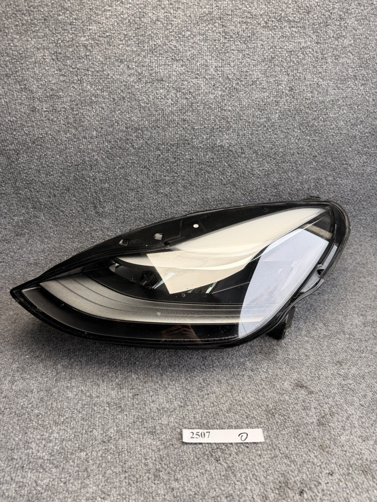 2020 - 2024 TESLA MODEL Y FRONT LEFT HEADLIGHT LED LIGHT LAMP OEM 151495200D