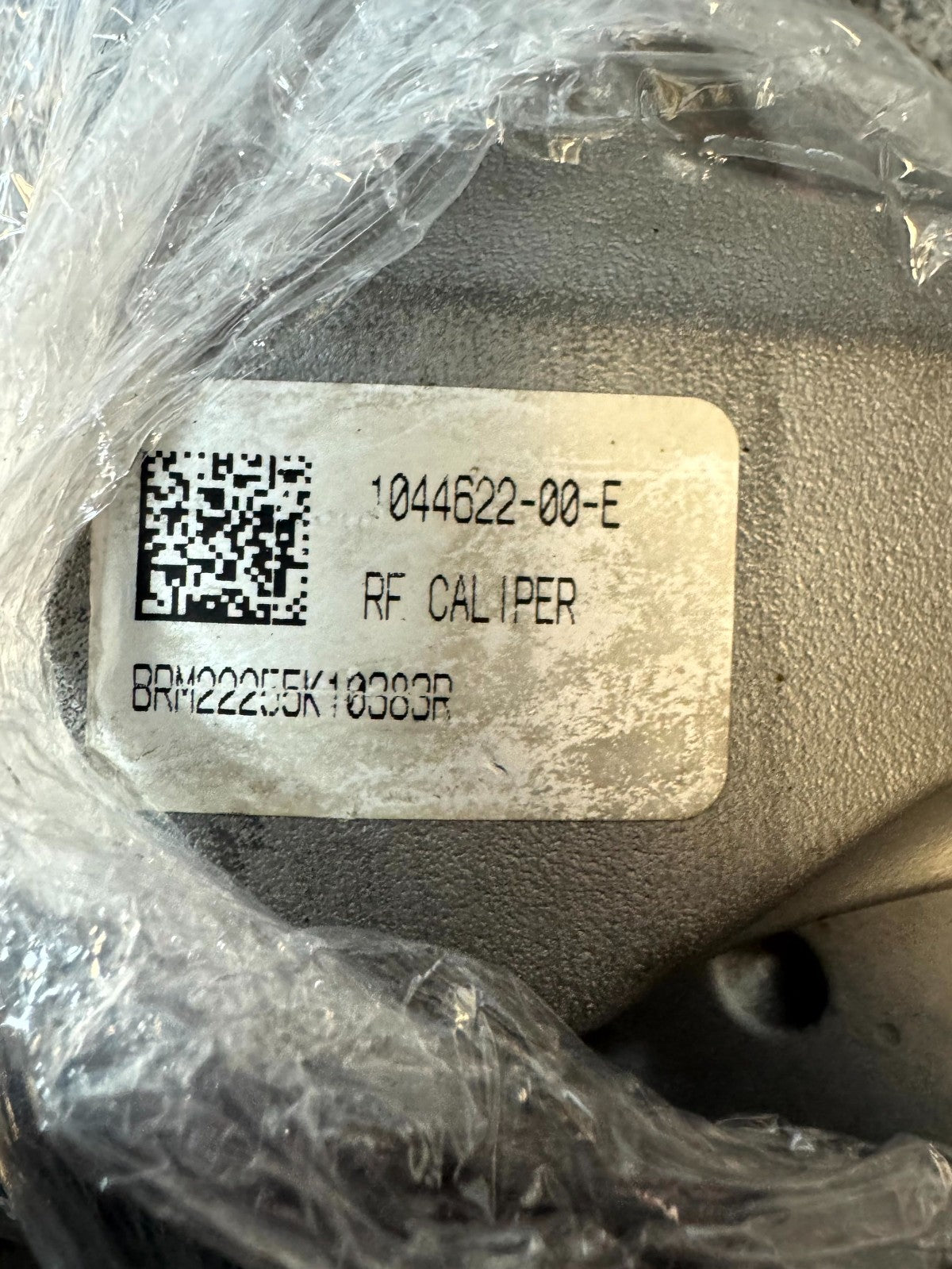 2017-2023 TESLA MODEL 3 FRONT RIGHT SIDE BRAKE CALLIPER W/HOSE OEM, 1044622-00-E