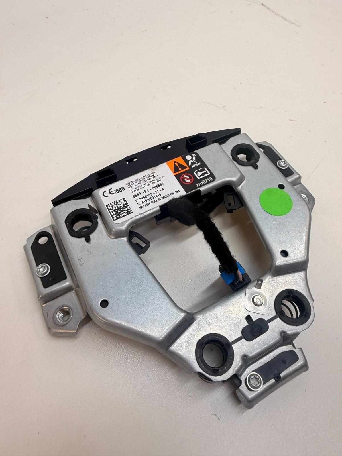 2012-2021 TESLA S Steering Wheel Retainer Plate Bracket 0589-P1-000552