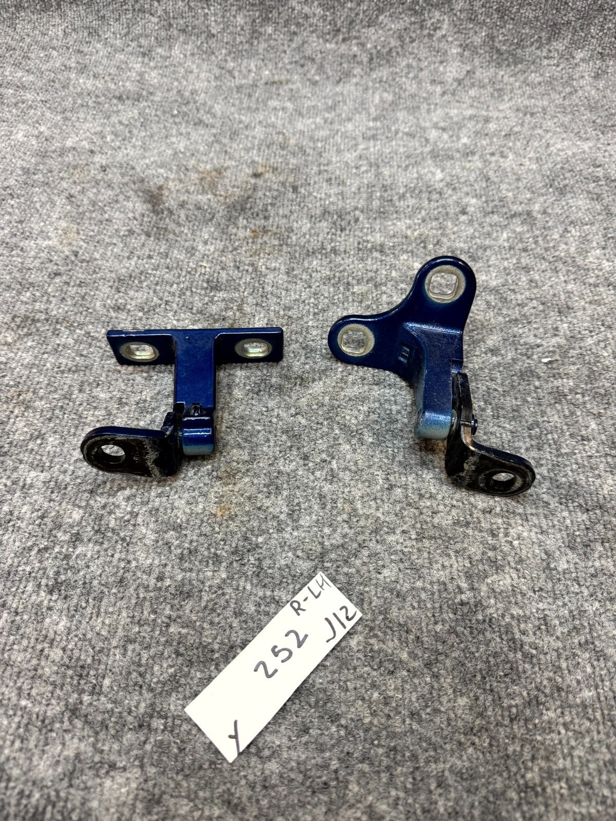 2020- 2024 TESLA MODEL Y REAR LEFT DRIVER SIDE DOOR HINGE SET OEM, 1497495-00-C