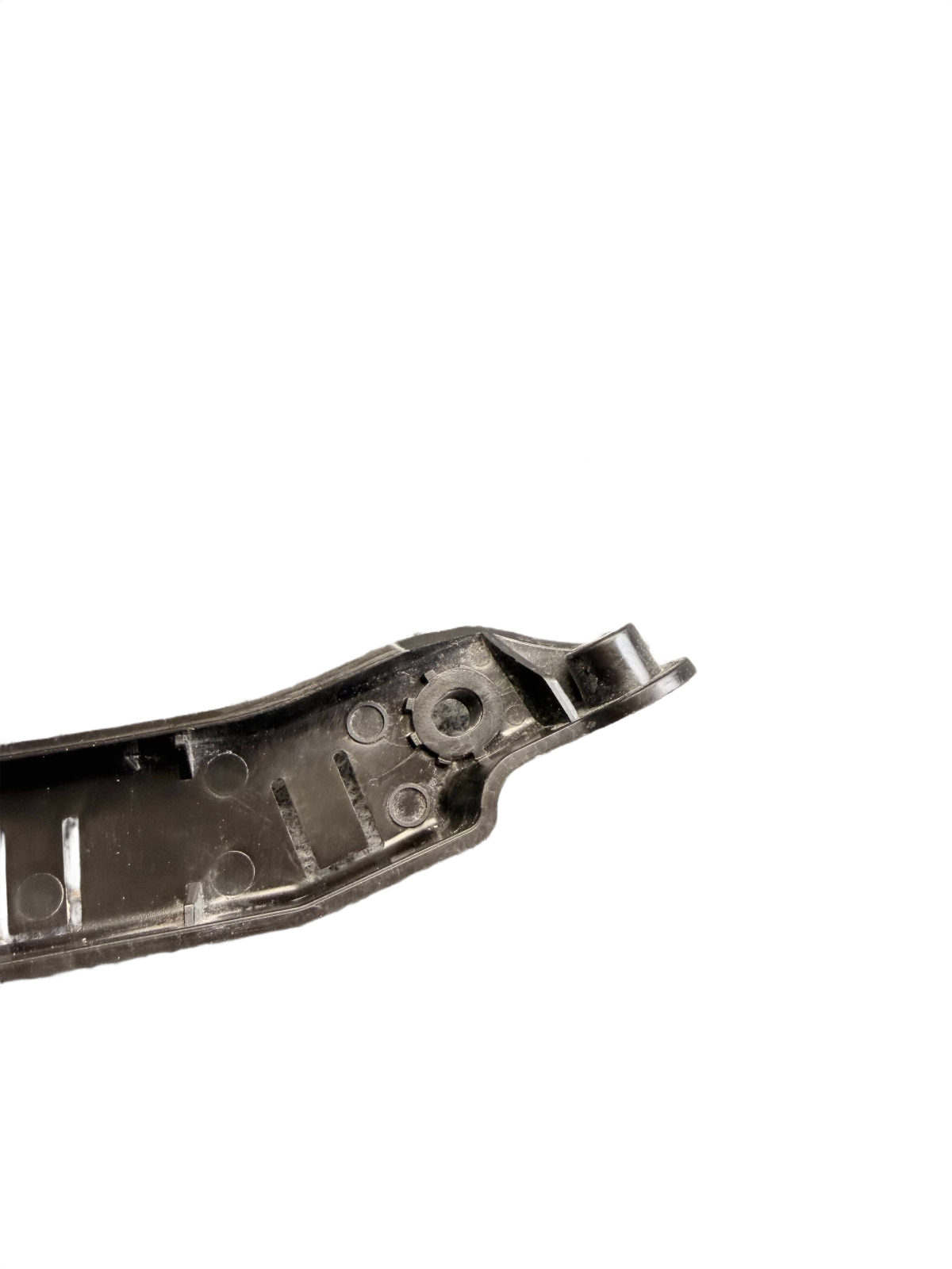 20-25 Tesla Model Y Front RH Fender Bumper Fascia Bracket Mount OEM 1493771-00-B