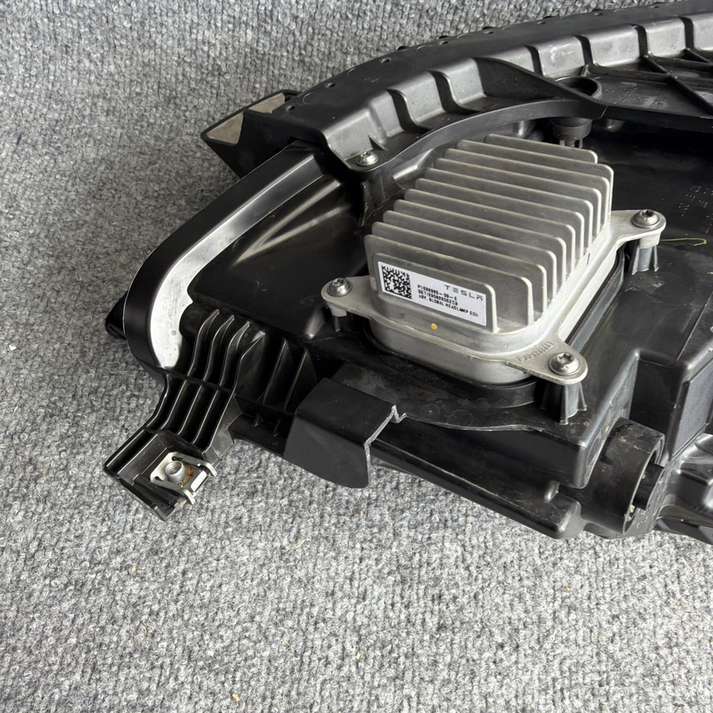 NICE 20-23 Tesla Model 3/Y Left MATRIX  Headlight 1514952-00-D