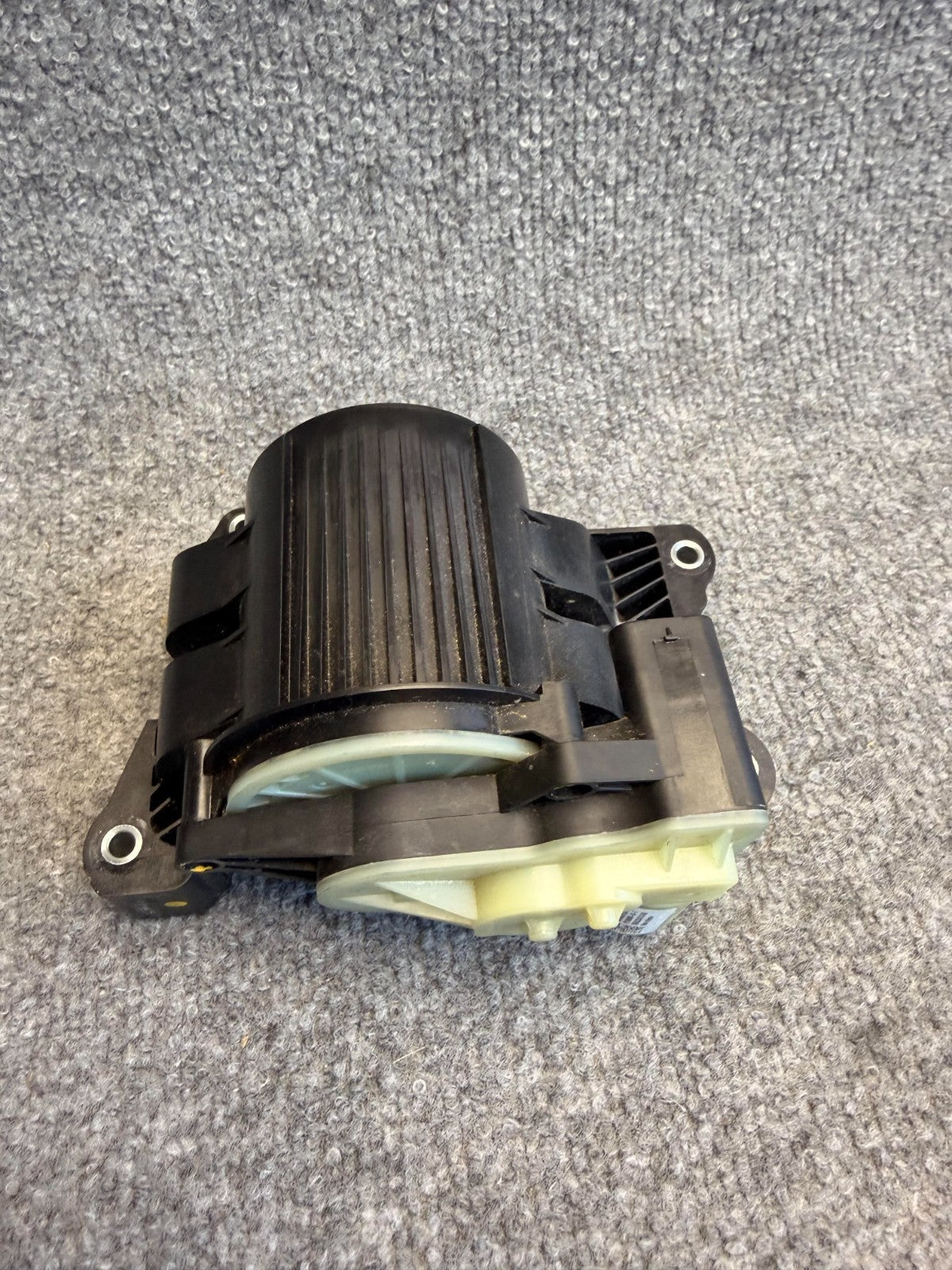 2017-2023 Tesla Model 3 Supermanifold Octovalve Assembly 1506859-00-E