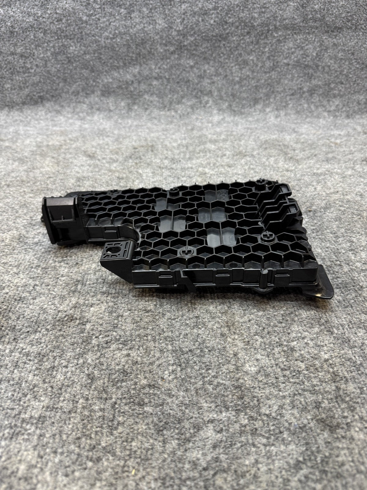 2020-2024 TESLA MODEL Y LEFT BODY CONTROLLER COMPUTER UNIT OEM, 1657648-02-A