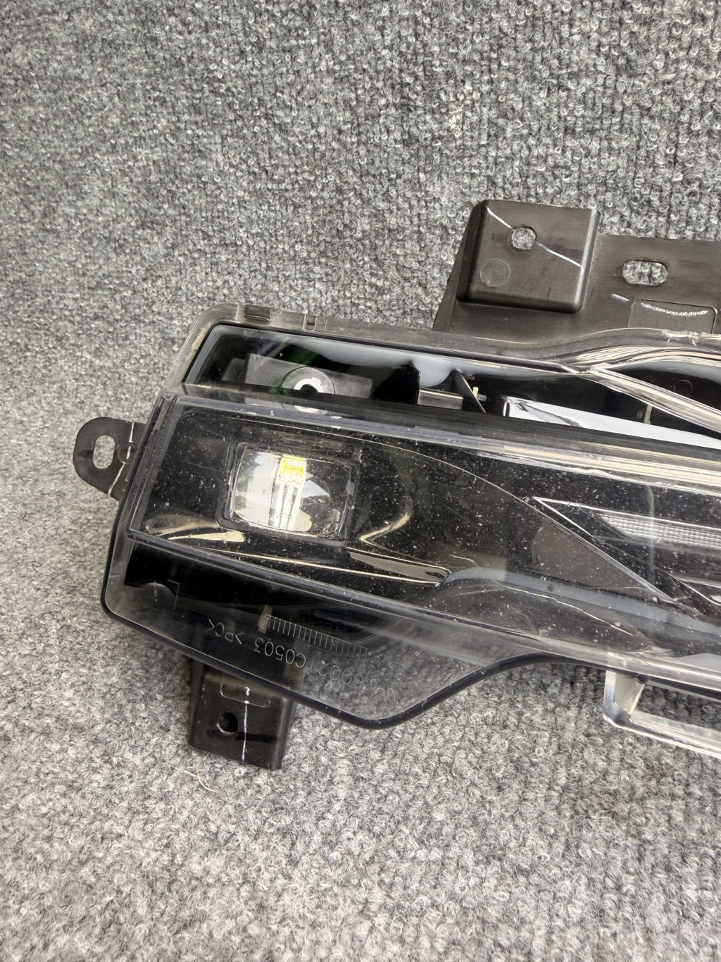 2017 - 2024 TESLA MODEL Y/3 FRONT LEFT SIDE FOG LIGHT ASSY OEM, 1077391-00-E