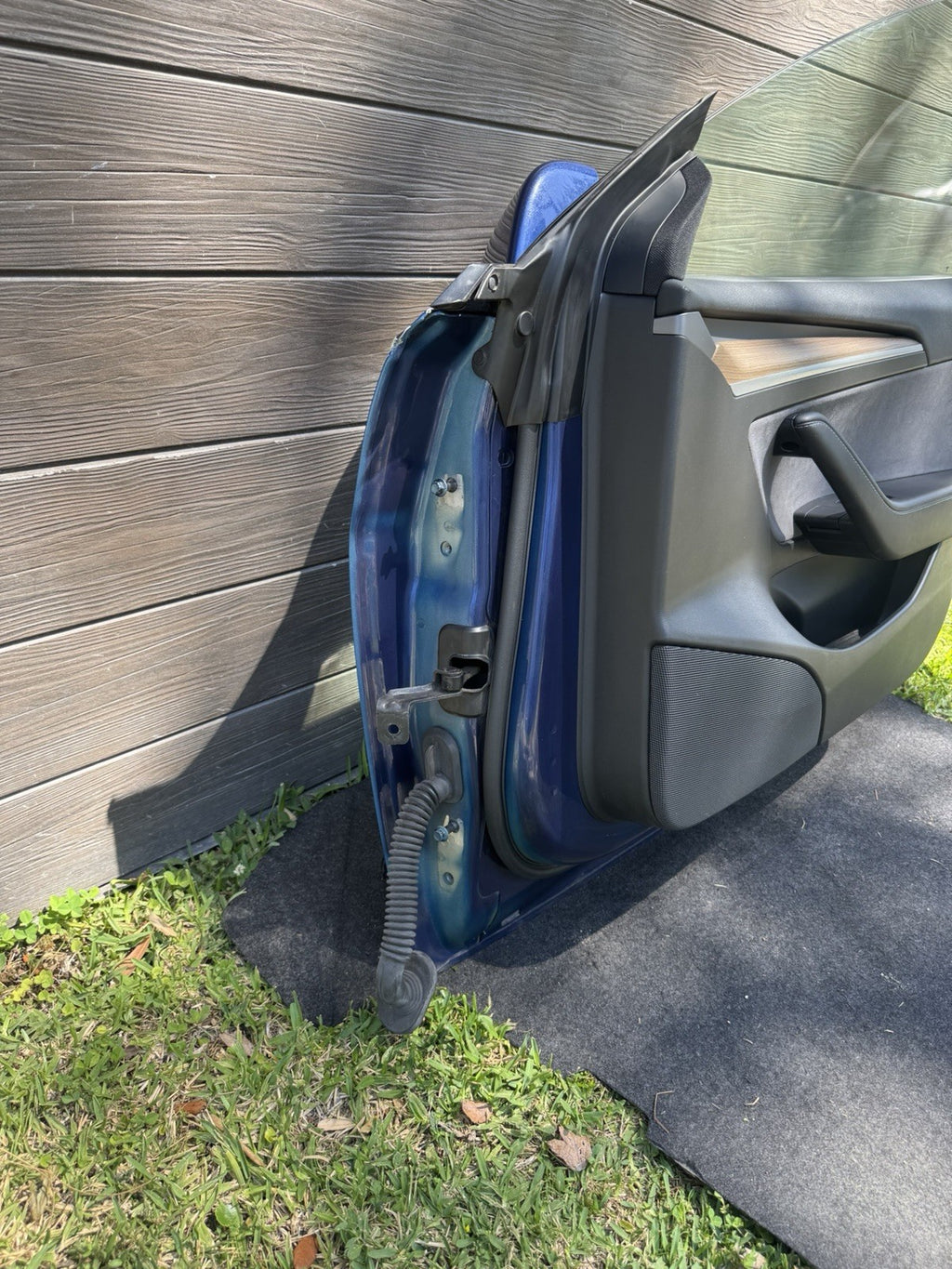 2018-2023 Tesla Model 3 Front Passenger Side Door Shell Panel Right Blue PPSB