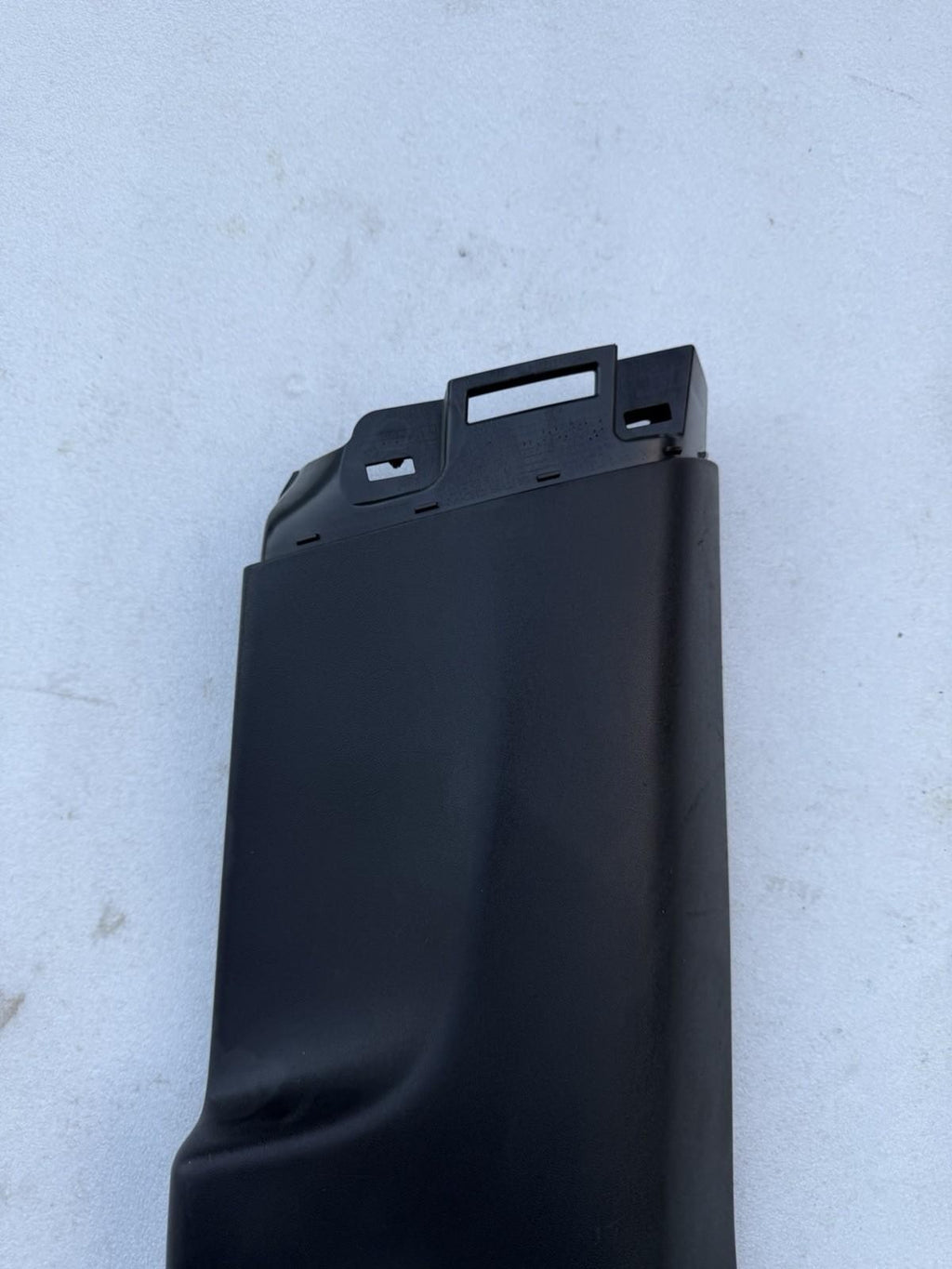 ♦️17-23 TESLA MODEL 3 M3 RIGHT B-PILLAR LOWER TRIM COVER PANEL OEM, 1086299-00-I