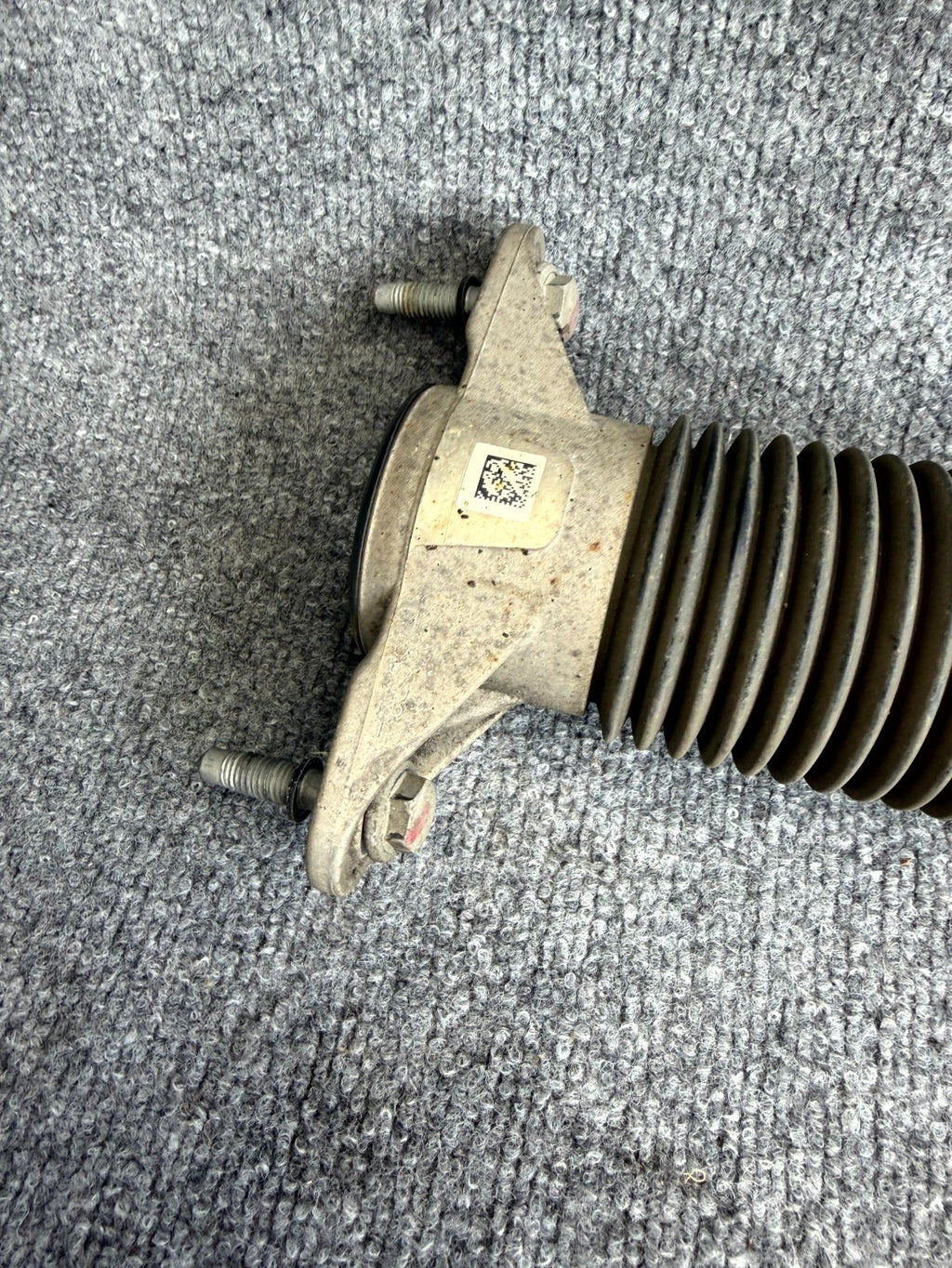 2017 – 2023 TESLA MODEL 3 REAR RIGHT SIDE SHOCK ABSORBER STRUT OEM, 1044461-01-E