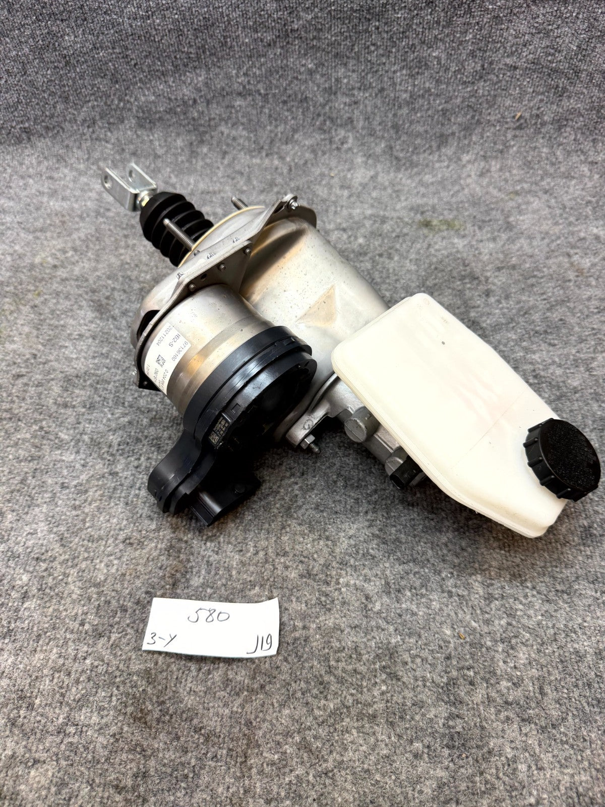 2017–2023 TESLA MODEL Y/3 BRAKE MASTER CYLINDER W/ BOOSTER & RESERVOIR OEM