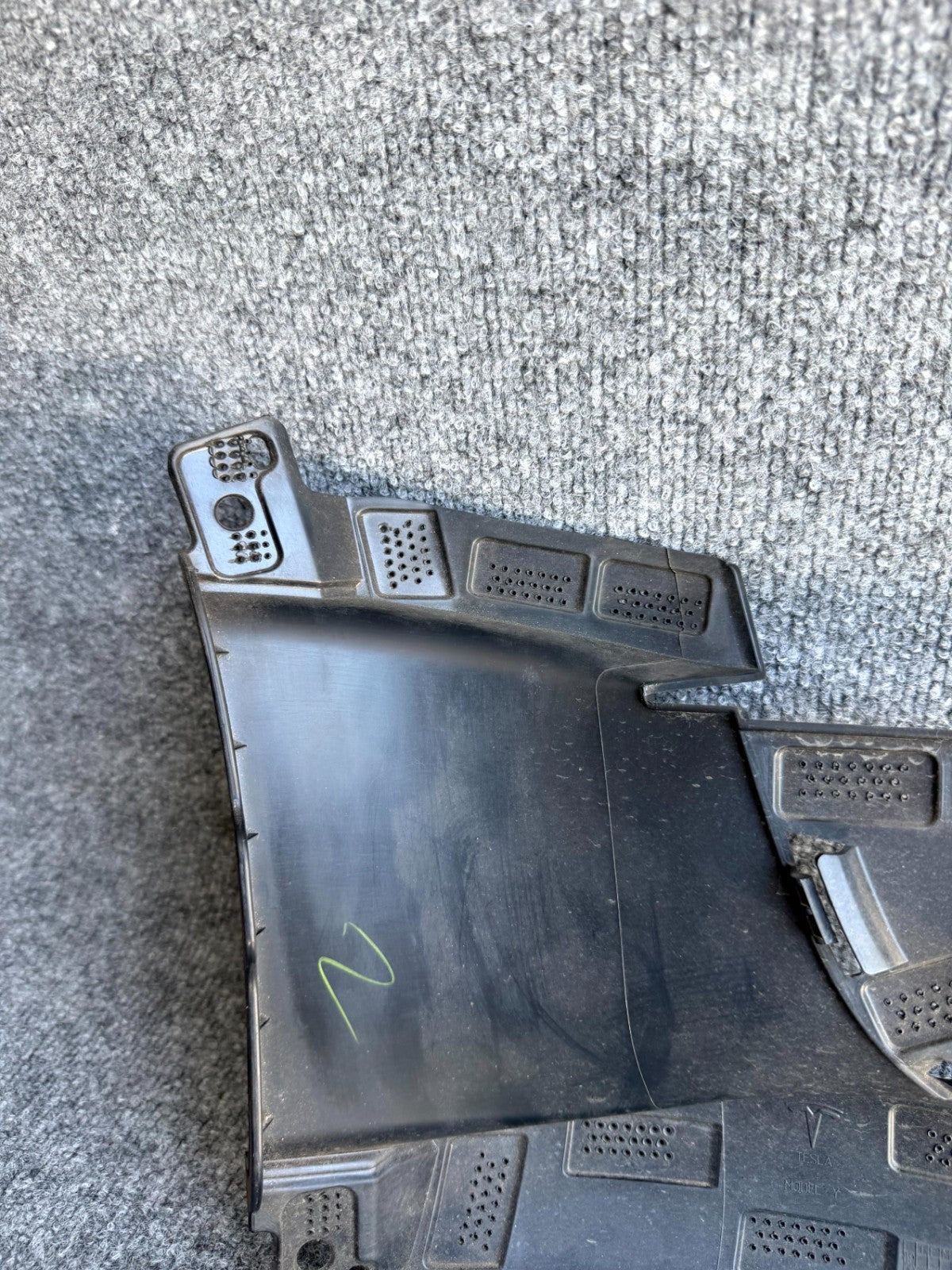 2020 – 2023 TESLA MODEL Y FRONT LEFT SIDE BUMPER INNER BRACKET OEM, 1493741‑00‑A