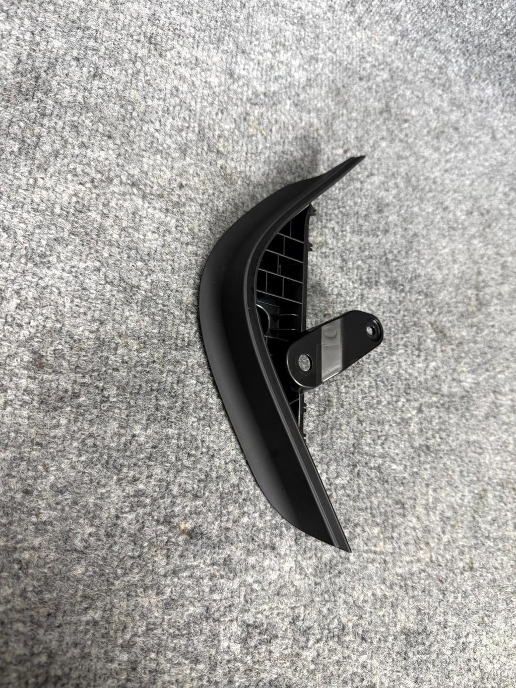 2016-2020 Tesla Model X Rear Left Side Door Seal Lower Trim OEM, 1473351-00-B