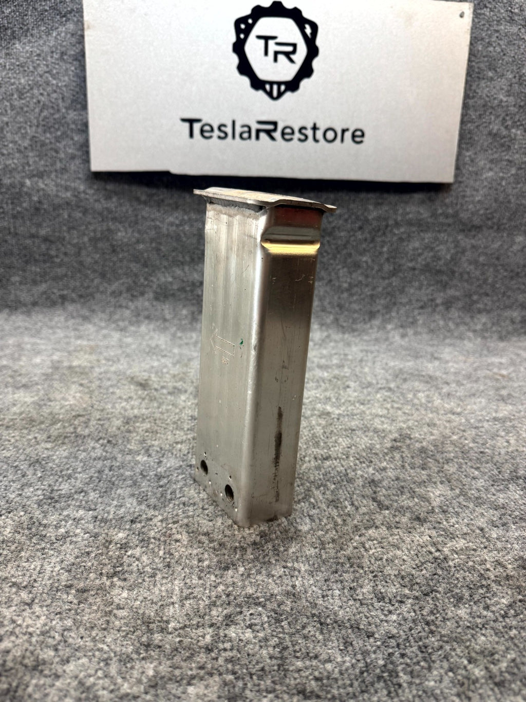2017‑2023 TESLA MODEL 3 FRONT RIGHT BUMPER IMPACT BEAM ABSORBER OEM,1109193-00-C