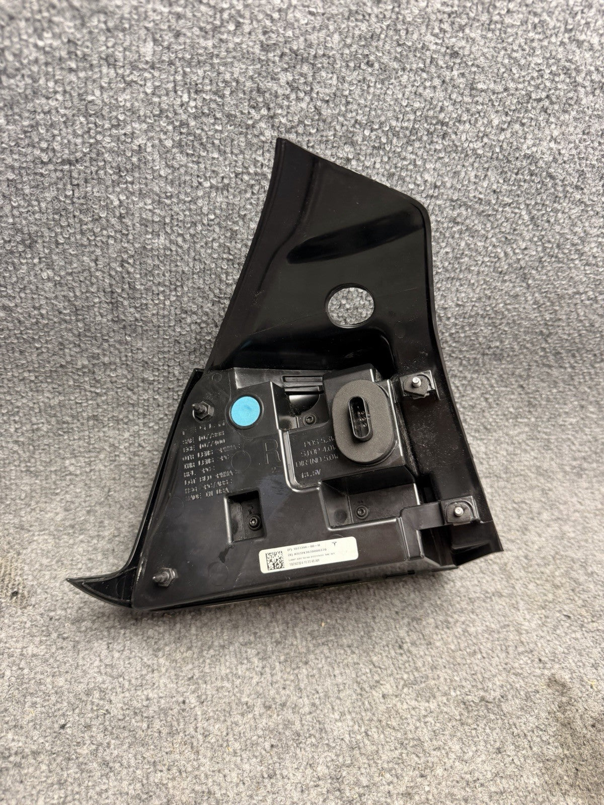 2021-2023 Tesla Model 3 Tail Lamp Rear Bodyside Right 1077398-00-H