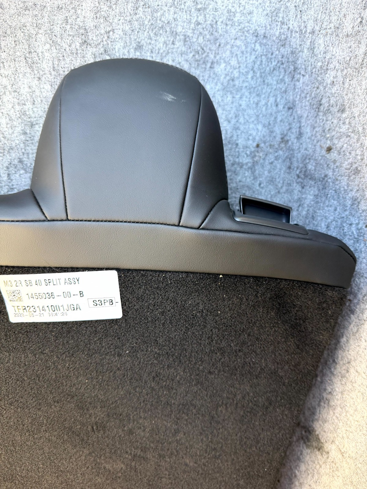 ♦️2017-2023 TESLA MODEL 3 REAR RIGHT UPPER SEAT CUSHION LEATHER OEM, 1455036-00