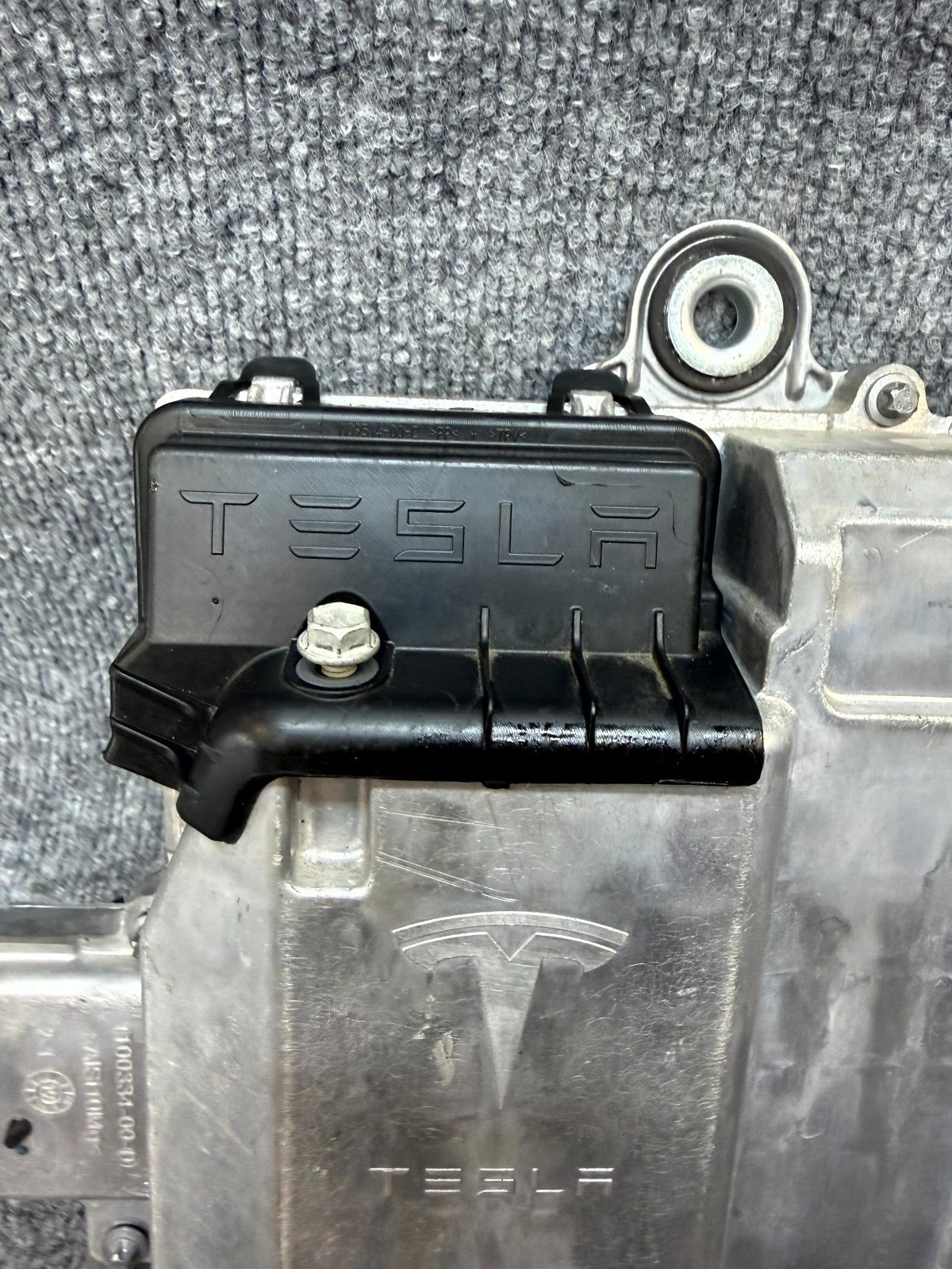 17–23 TESLA MODEL 3 ELECTRICAL SYSTEM COMPUTER CONTROL MODULE OEM, 1112485-00-A