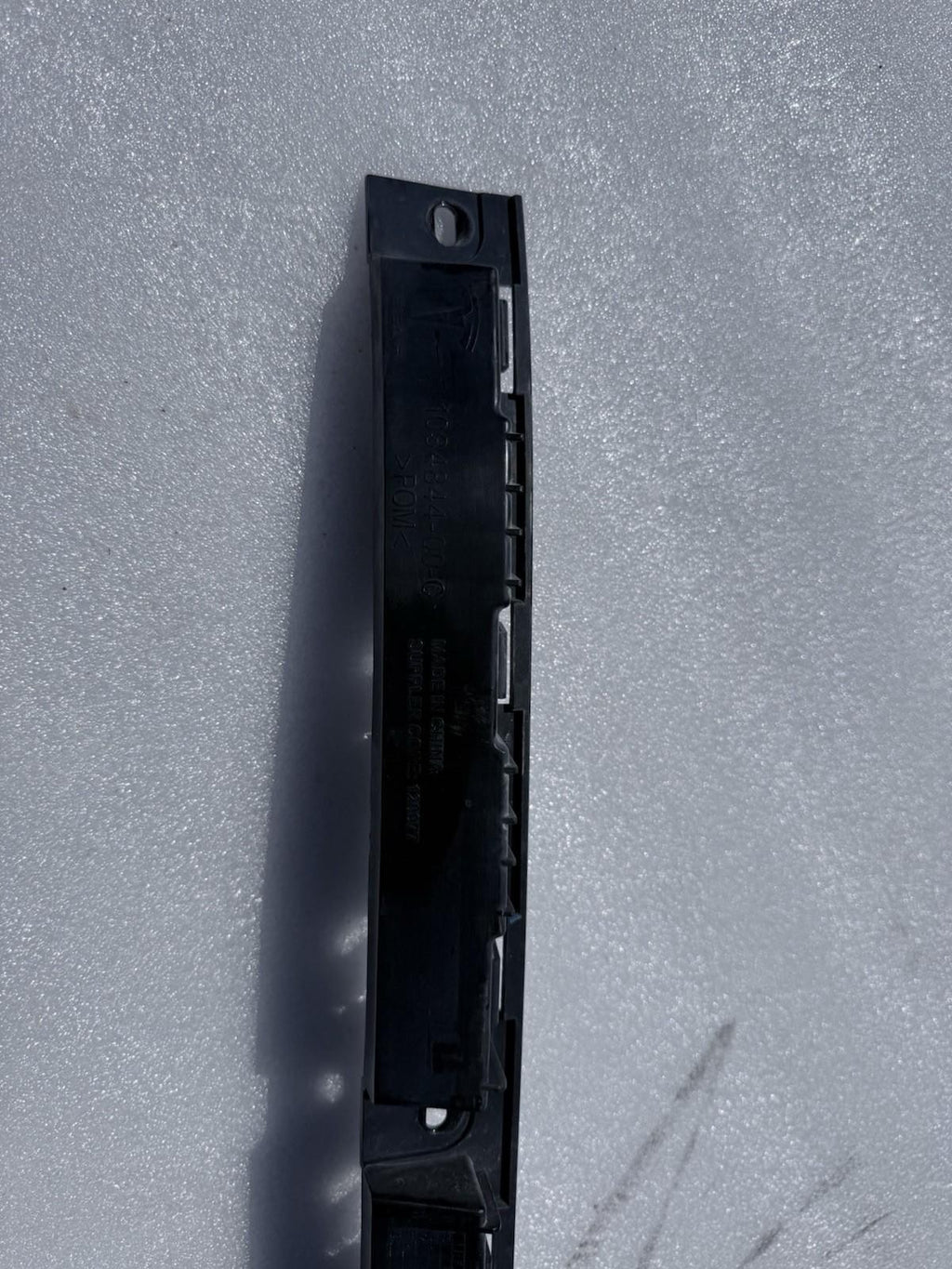 ♦️16-23 TESLA MODEL X REAR BUMPER CENTER MOUNT SUPPORT BRACKET OEM, 103484400C
