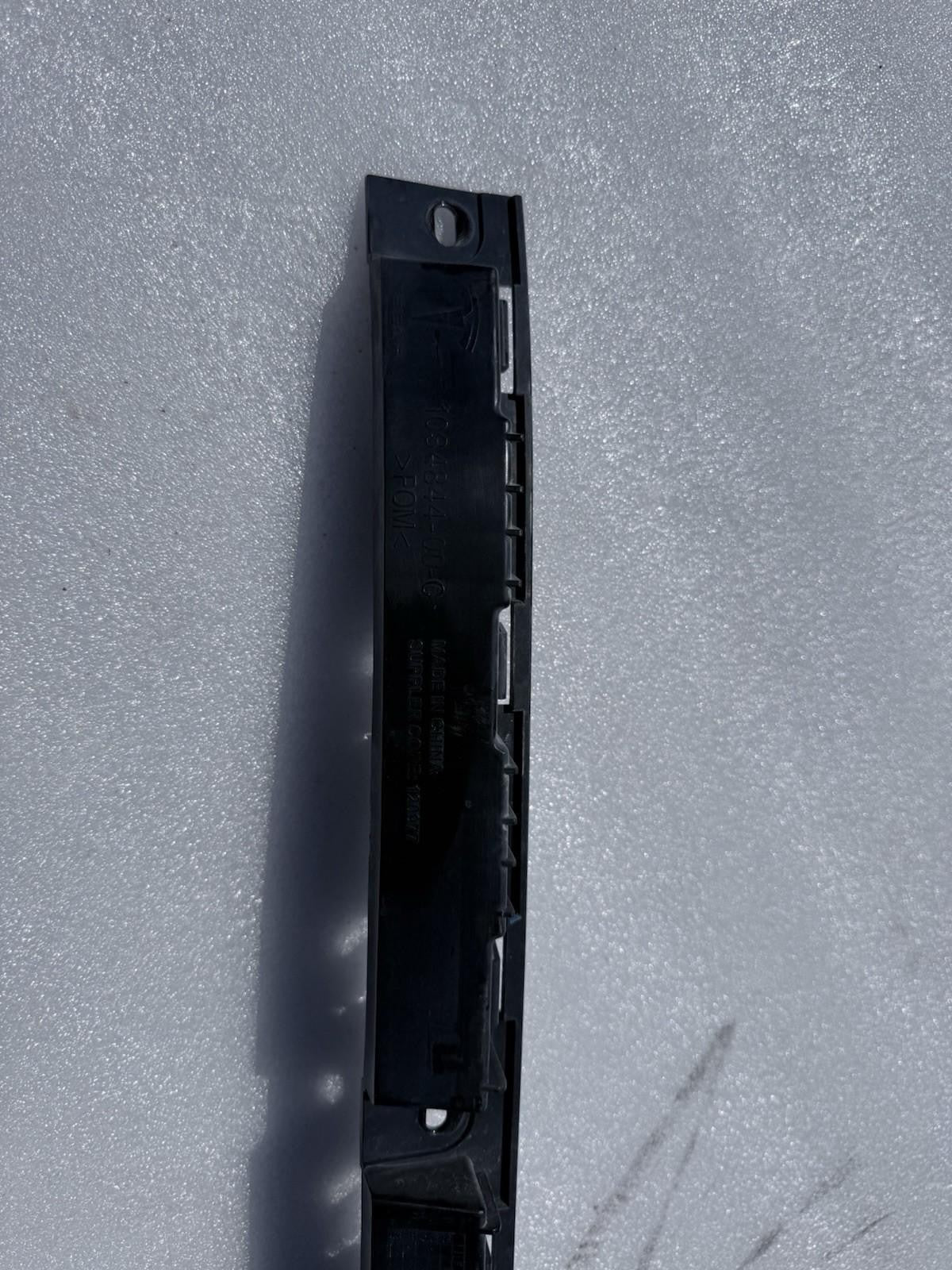 ♦️16-23 TESLA MODEL X REAR BUMPER CENTER MOUNT SUPPORT BRACKET OEM, 103484400C