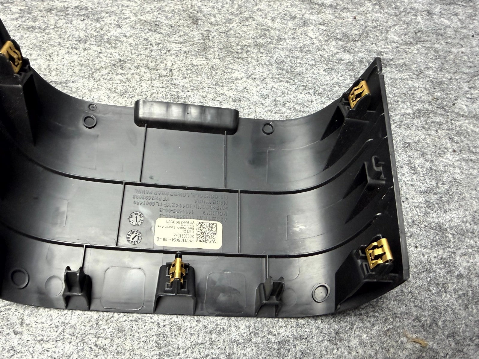 ♦️2017-2023 TESLA MODEL 3 REAR CENTER CONSOLE LOWER TRIM PANEL OEM, 1108494-00-B
