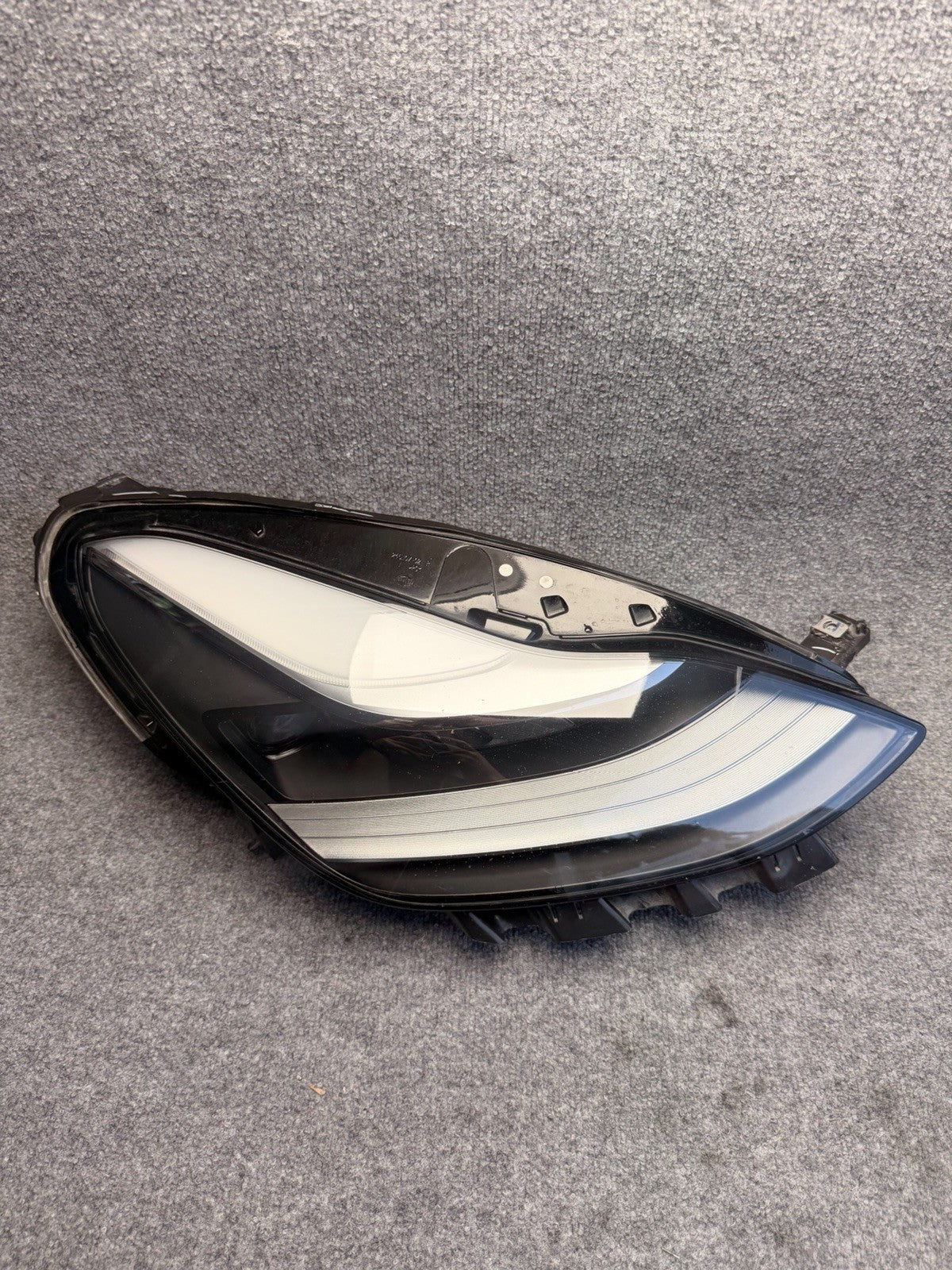 DMG⚠️2017-2025 Tesla Model 3 Y Right Headlight 1514953-00-C OEM