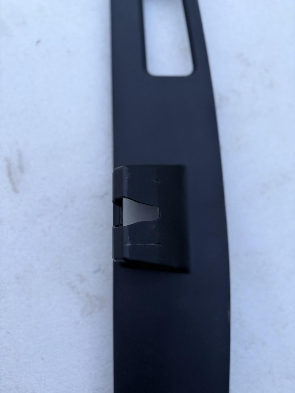 ♦️16-20 TESLA MODEL X REAR LIFTGATE LOWER COVER W/CONTROL SWITCH OEM, 103789700E