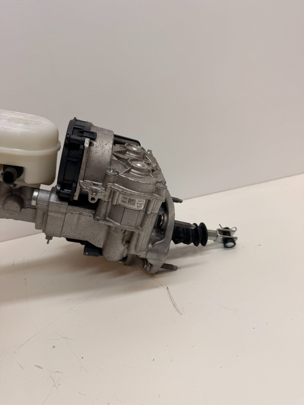 2012-2019 Tesla Model S X Ibooster Autopilot Brake Booster 1037123-00-A