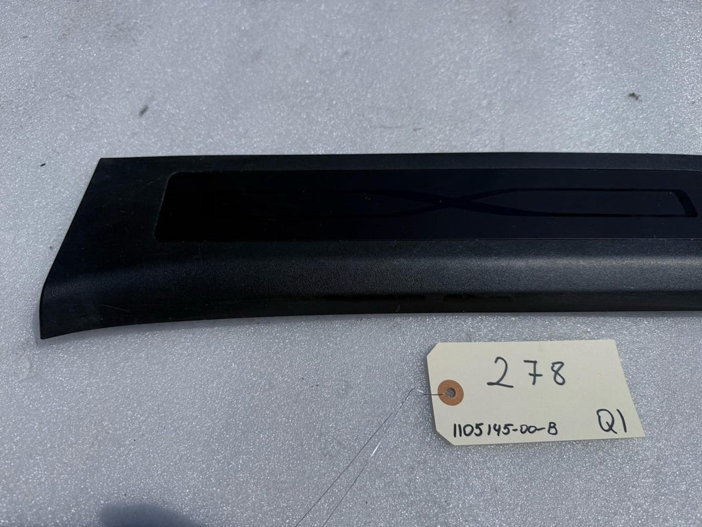 ♦️16-20 TESLA MODEL X MX REAR LEFT DRIVER SIDE SILL TRIM COVER OEM, 1105145-00-B