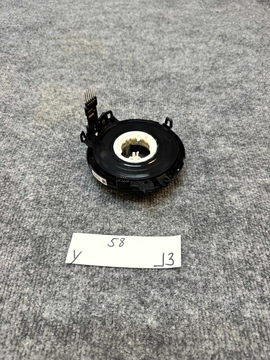 2020 - 2024 TESLA MODEL Y STEERING COLUMN CLOCK SPRING MODULE OEM, 1097662 00 O