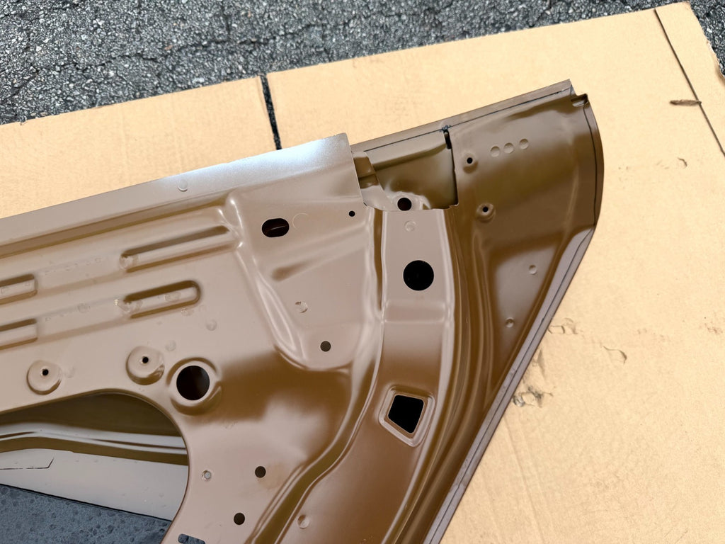 2024 - 2025 TESLA MODEL 3 REAR RIGHT PASSENGER SIDE DOOR SHELL OEM, 1751848-E0-A