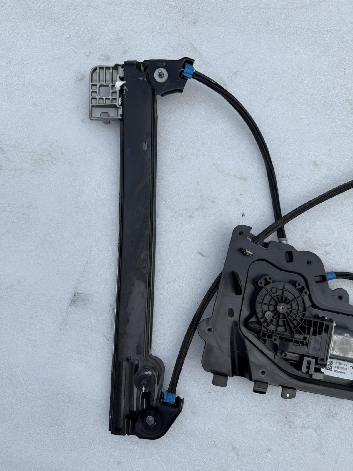 ♦️17-23 TESLA MODEL 3 FRONT LEFT DOOR WINDOW REGULATOR & MOTOR  OEM,1096620-14-J