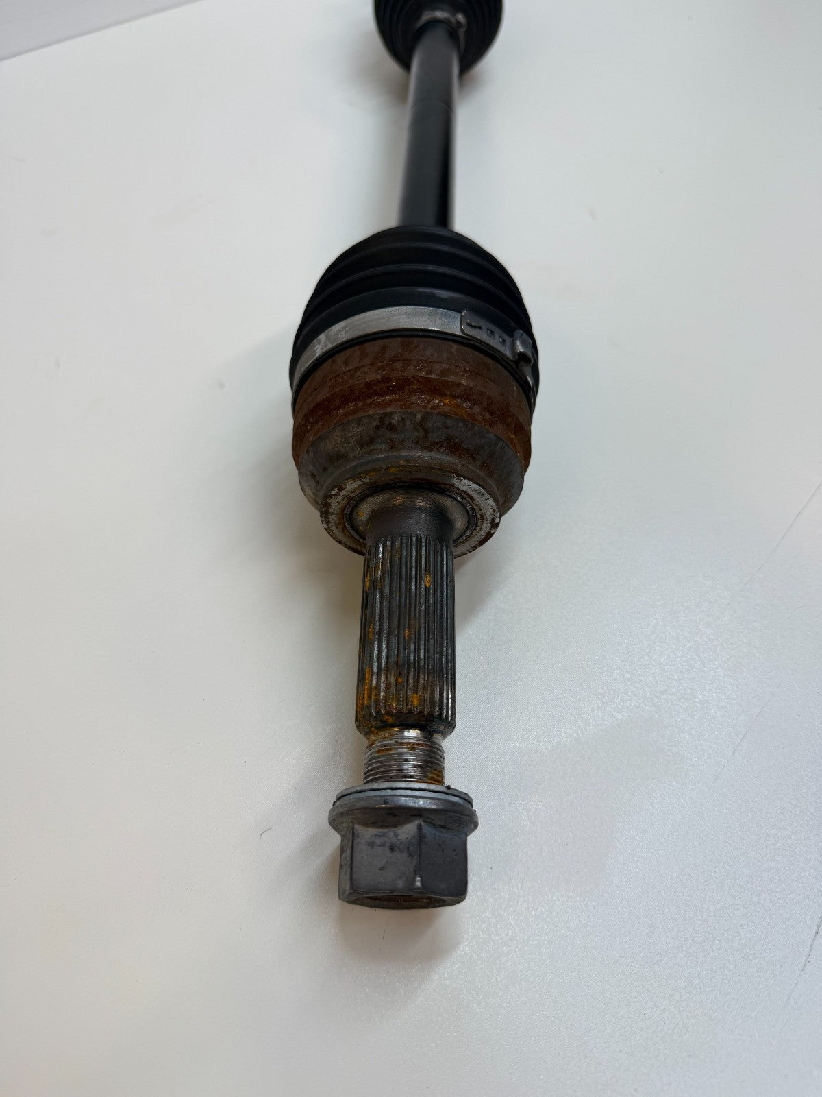 2016-20 Tesla Model S Front Right Axle Shaft Assembly RH Passenger 1030632-00-A