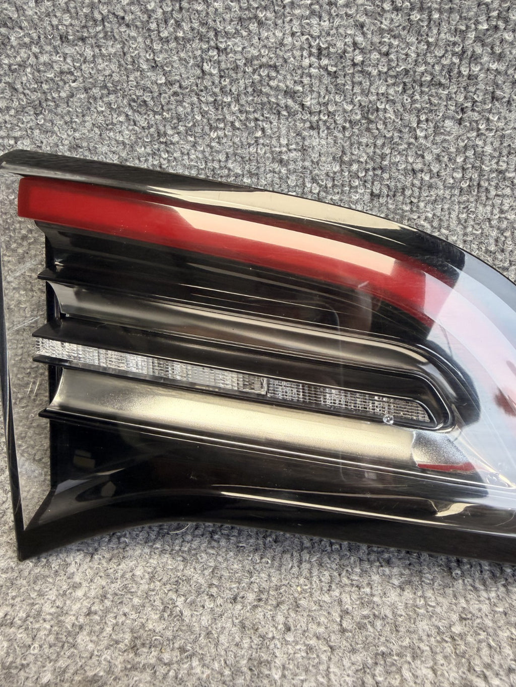 2017-2024 TESLA MODEL 3 Y REAR LEFT DRIVER SIDE INNER TAIL LIGHT OEM, 107740196G
