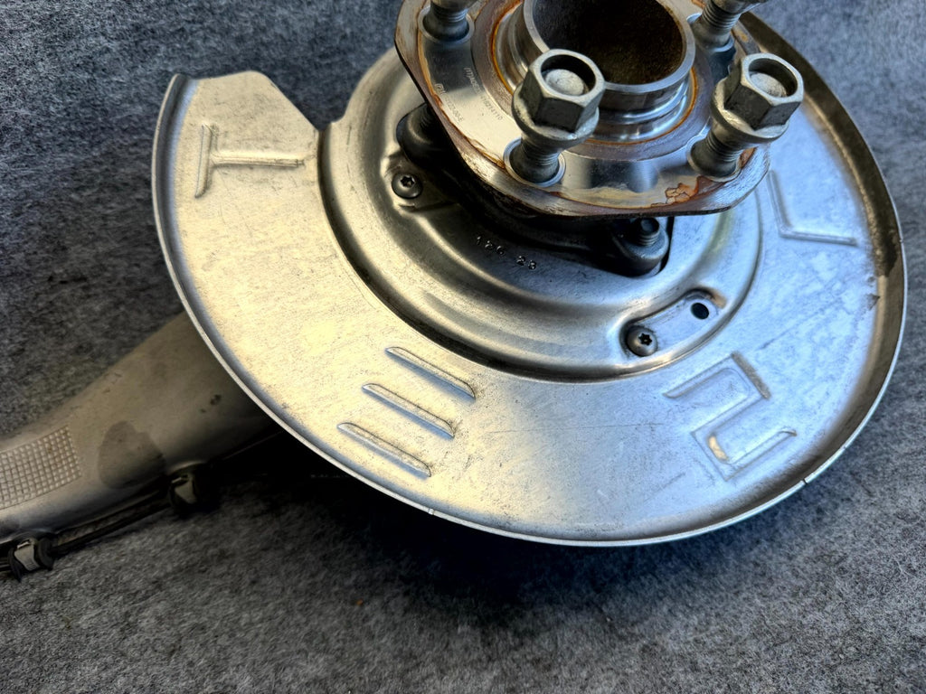 ♦️17-23 TESLA MODEL 3 FRONT LEFT SPINDLE KNUCKLE HUB & SHIELD OEM, 1044311-00-E