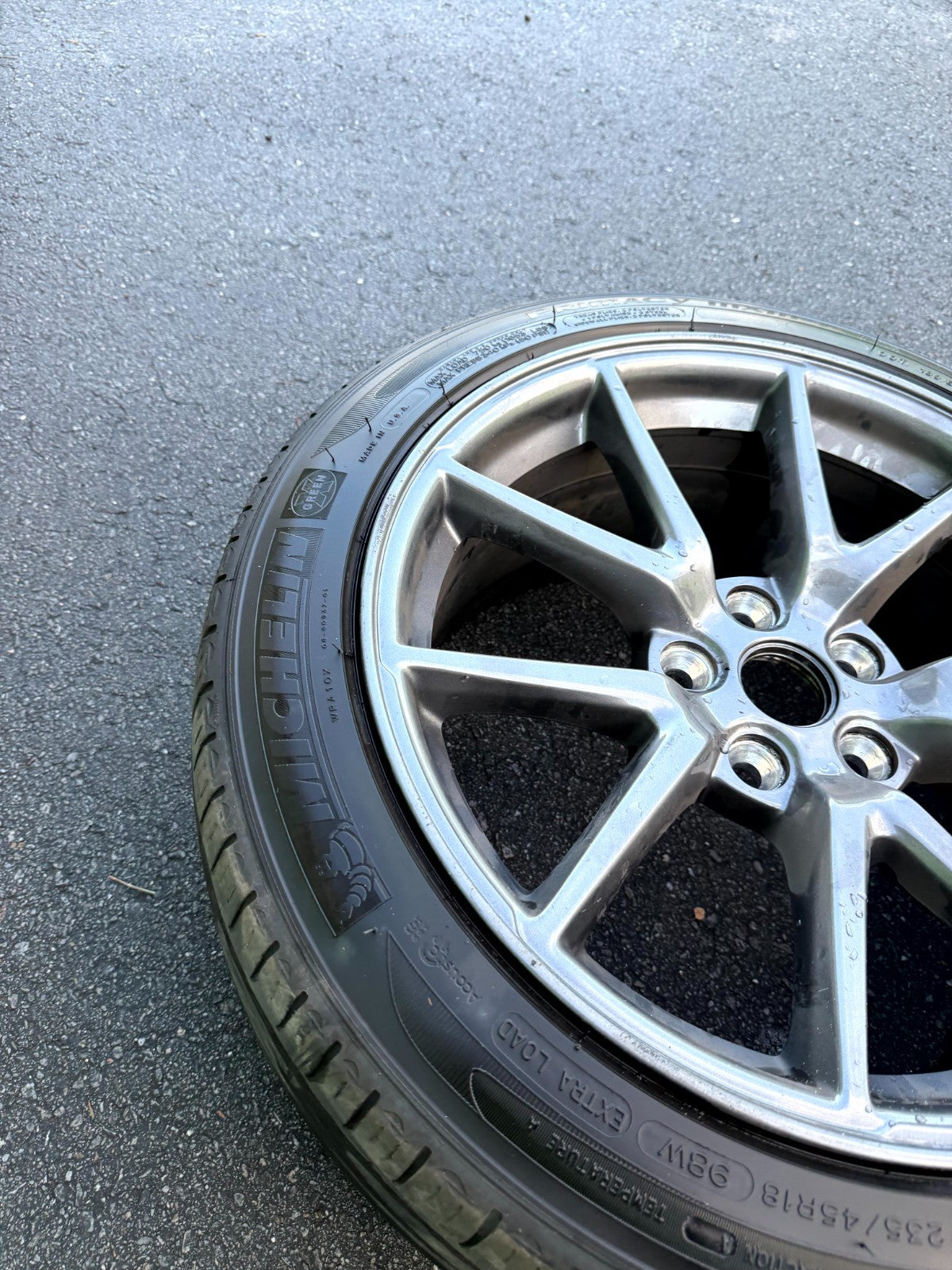 ♦️ 2017 - 2023 TESLA MODEL 3 ALLOY WHEEL RIM WITH TIRE OEM, 1044221-00-A