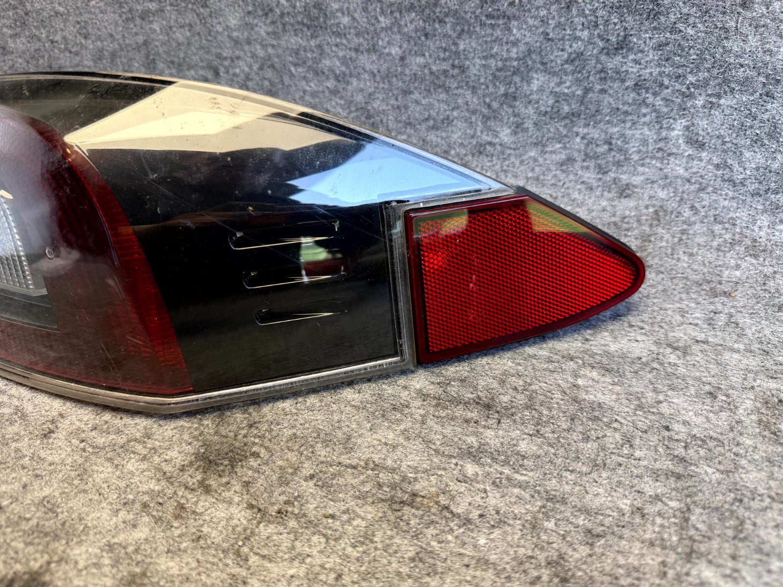 ♦️12-20 TESLA MODEL S REAR RIGHT TAILLIGHT LED OUTER TAIL LAMP OEM, 6005919-00-E