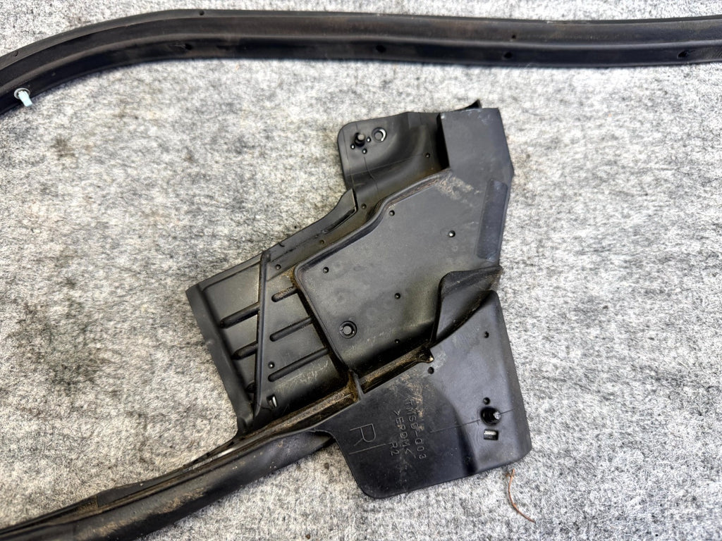 ♦️12-20 TESLA MODEL S REAR RIGHT DOOR WINDOW WEATHERSTRIP SEAL OEM, 6009596-00-D