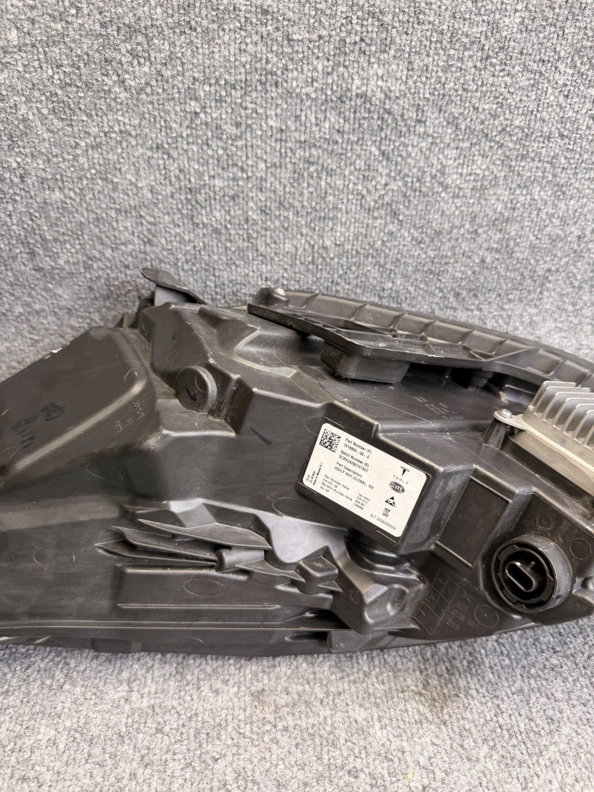 20-24 Tesla Model 3-Y Front Right Headlight Projector Headlamp RH 1514953-00-E