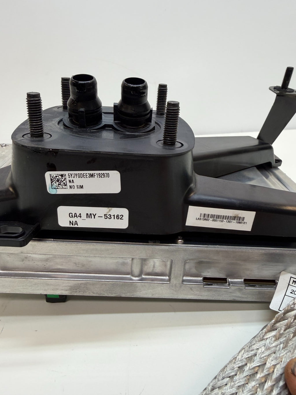 2020-2024 Tesla Model Y MCU Computer Media Control Module Unit 1775000-90-K