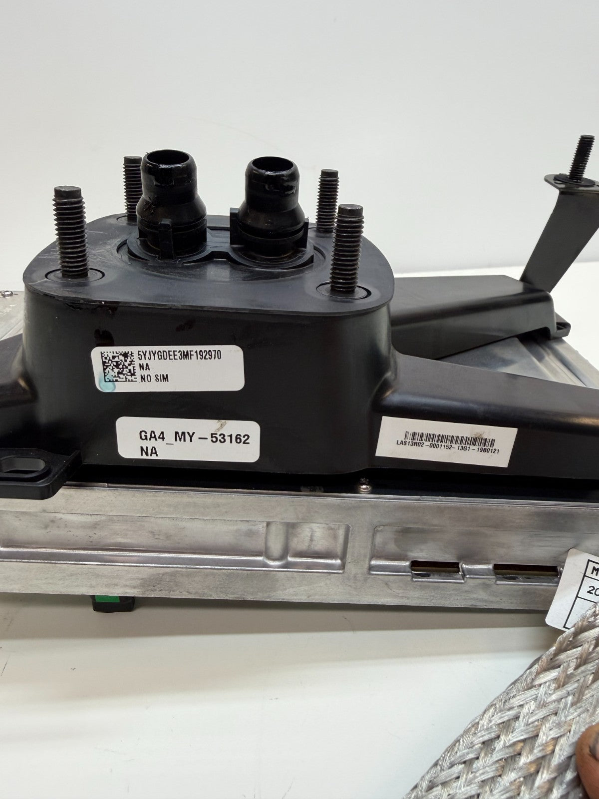 2020-2024 Tesla Model Y MCU Computer Media Control Module Unit 1775000-90-K