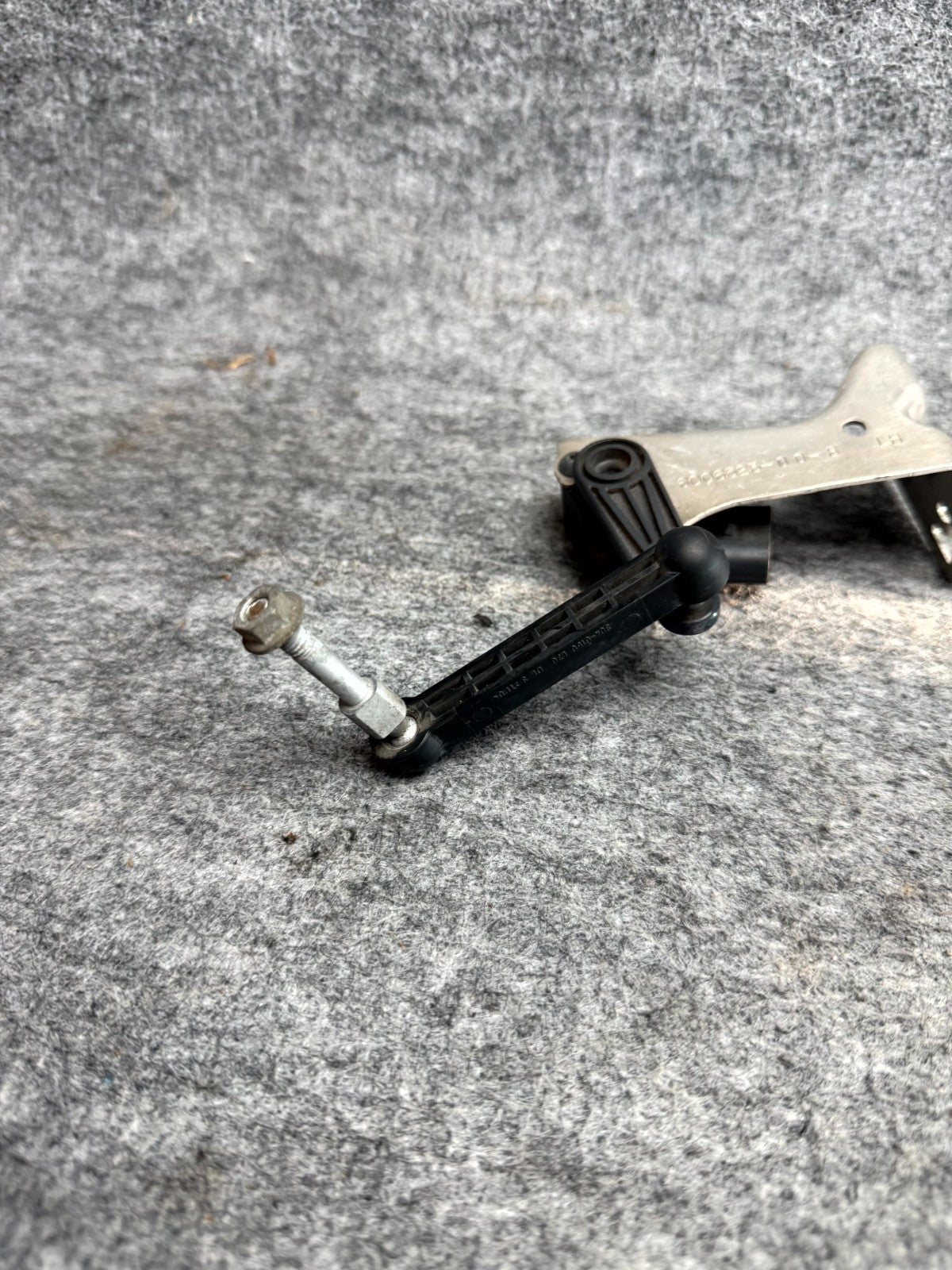 ♦️16-20 TESLA MODEL X REAR LEFT AIR SUSPENSION RIDE HEIGHT SENSOR OEM,600652300B