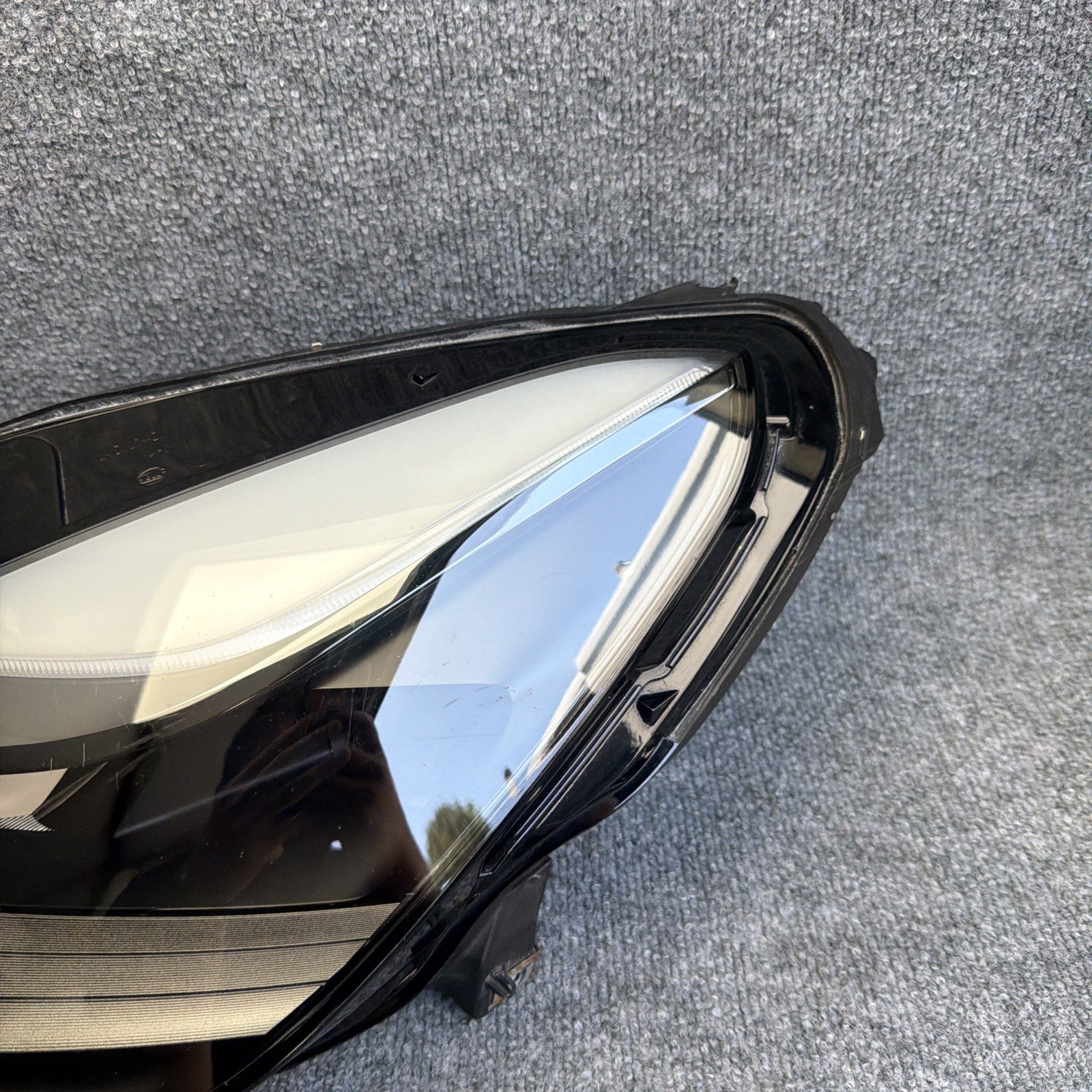 2021-2023 TESLA MODEL 3 Y LEFT HEADLIGHT PROJECTOR MATRIX 2ND GEN 1514952-00-C