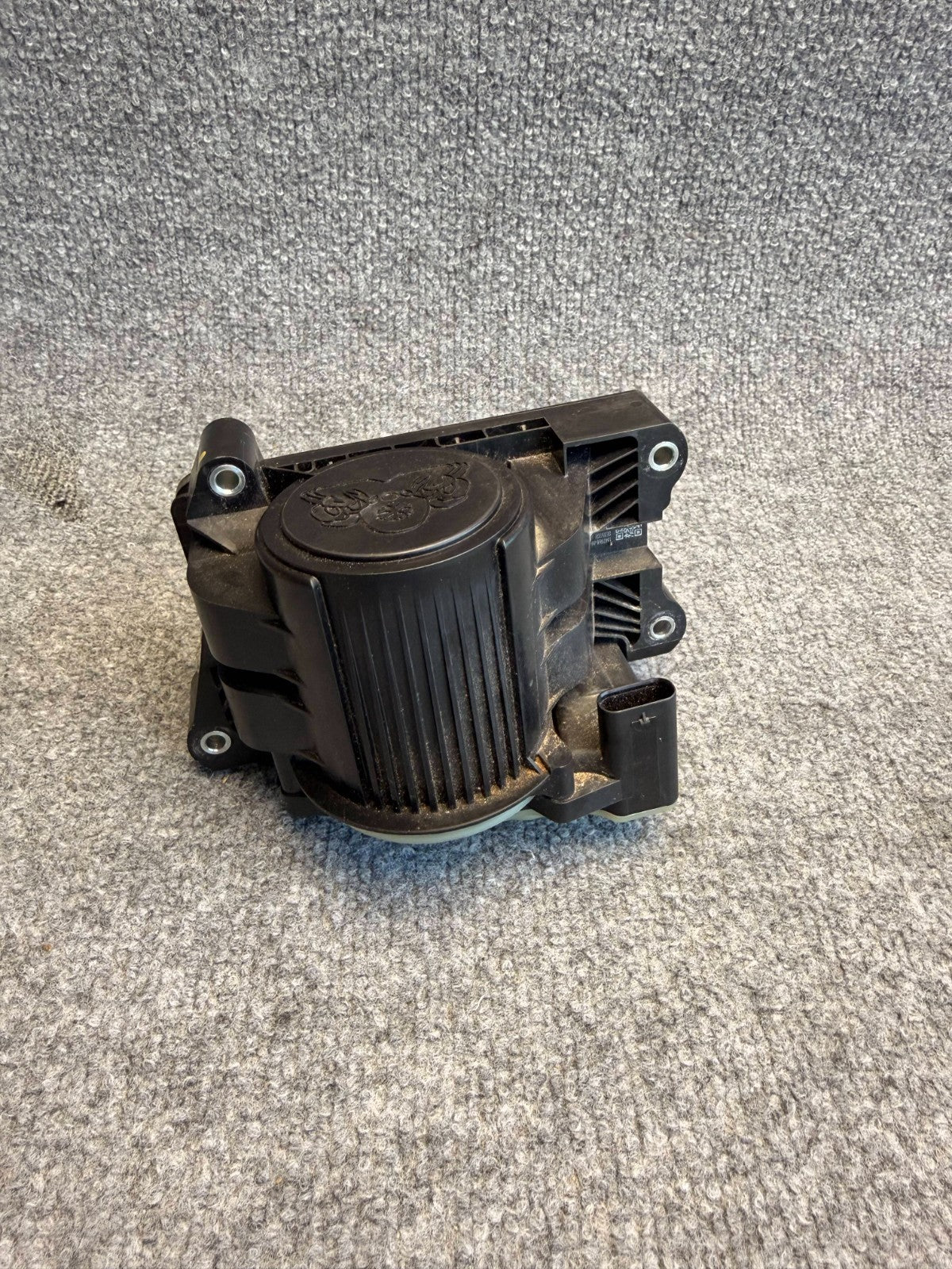 2017-2023 Tesla Model 3 Supermanifold Octovalve Assembly 1506859-00-E