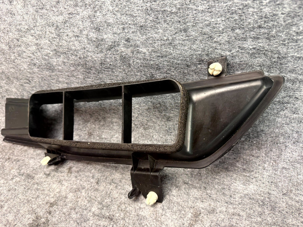 ♦️2017 - 2023 TESLA MODEL 3 CABIN AIR INTAKE UPPER VENT DUCT OEM, 1090857-00-C