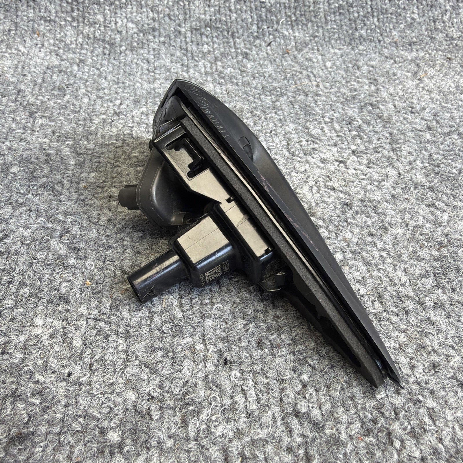 2023 - 2024 TESLA MODEL Y FRONT LEFT FENDER CAMERA TURN SIGNAL LIGHT LAMP OEM