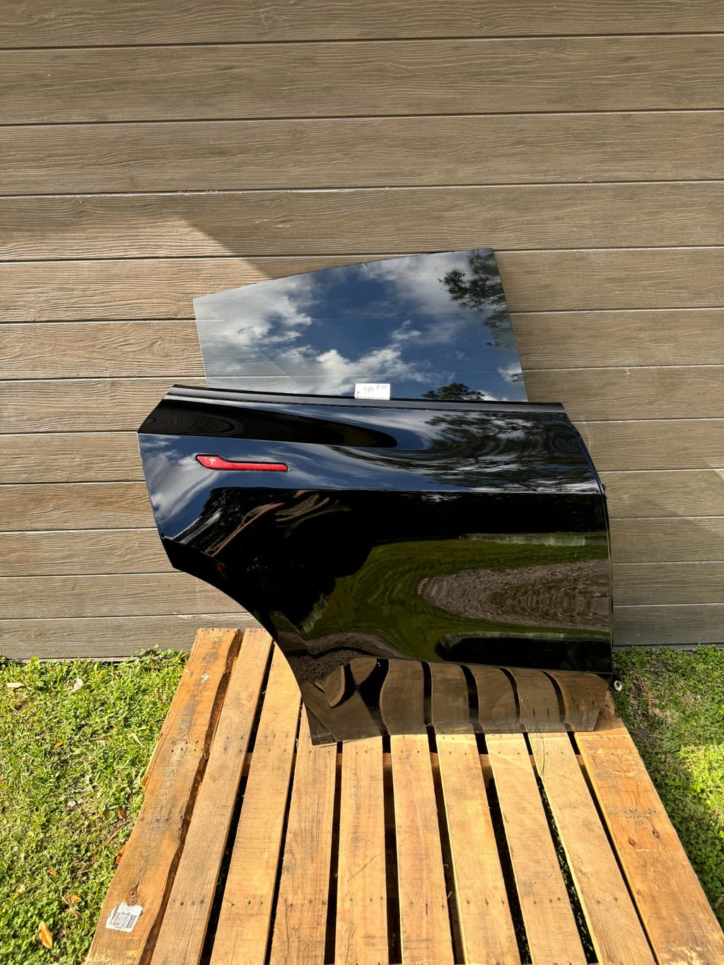 2020 - 2024 TESLA MODEL Y REAR RIGHT SIDE DOOR SHELL ASSEMBLY OEM, 1493562-E0-A