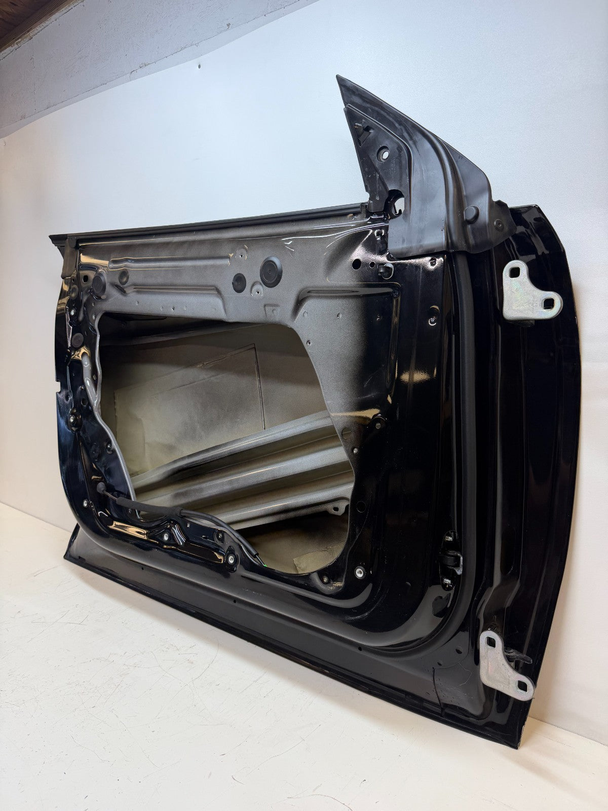 2016-2020 Tesla Model Y Front Left Driver Side Complete Door Assembly