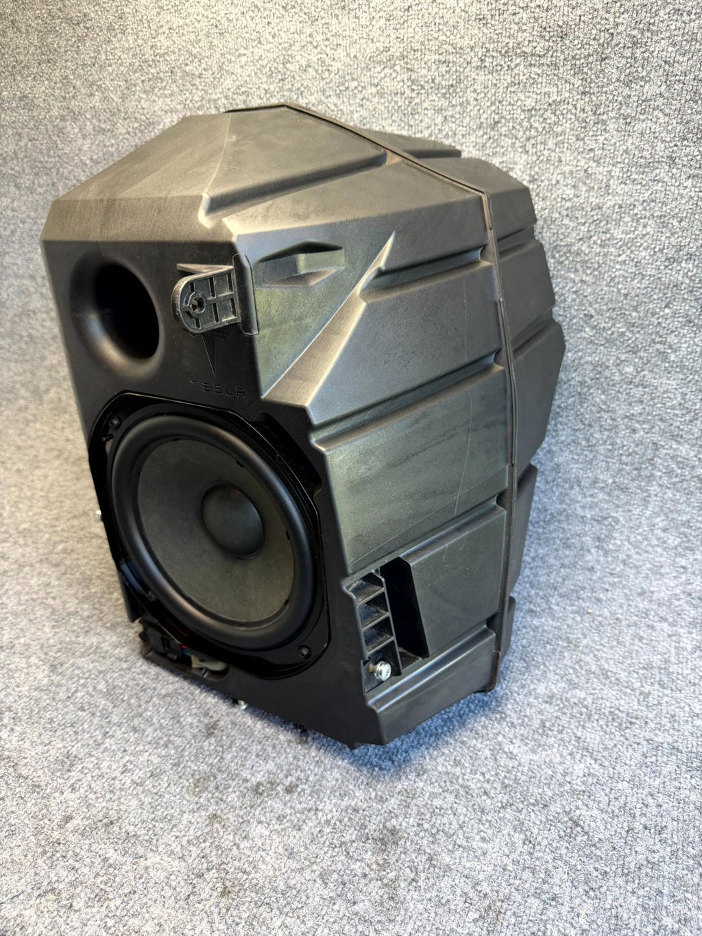 2017-2023 TESLA MODEL 3 AUDIO SYSTEM SPEAKER SUBWOOFER BASS BOX OEM, 107974600B