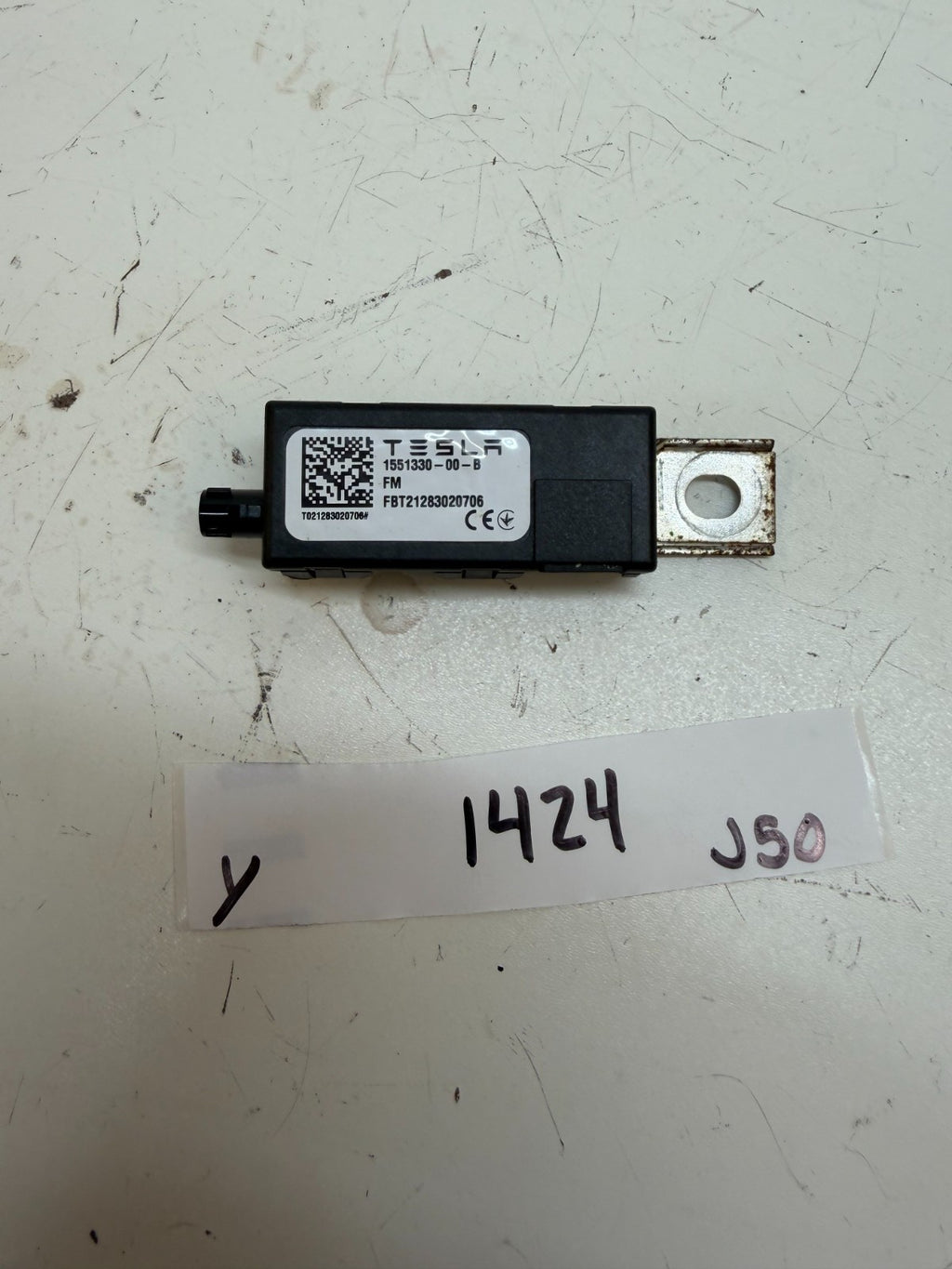2020-2024 TESLA MODEL Y REAR ANTENNA AMPLIFIER FM RADIO MODULE UNIT 1551330-00-B