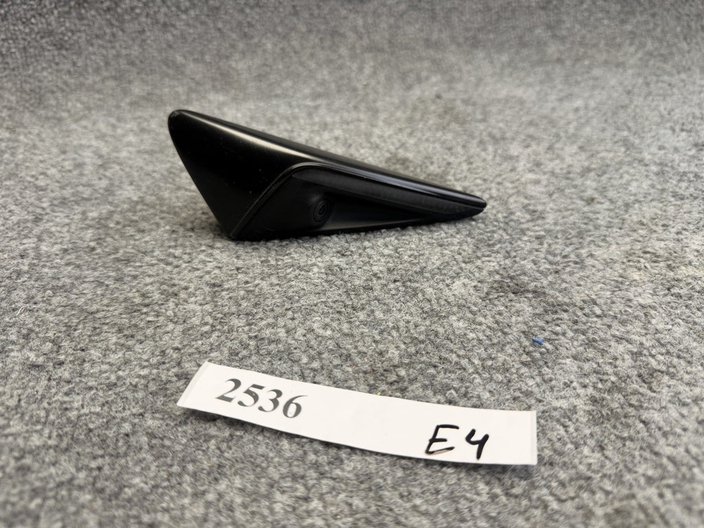 2017-2024 Tesla Model 3 Y Front Left Fender Camera Turn Signal 1495864-20-C OEM