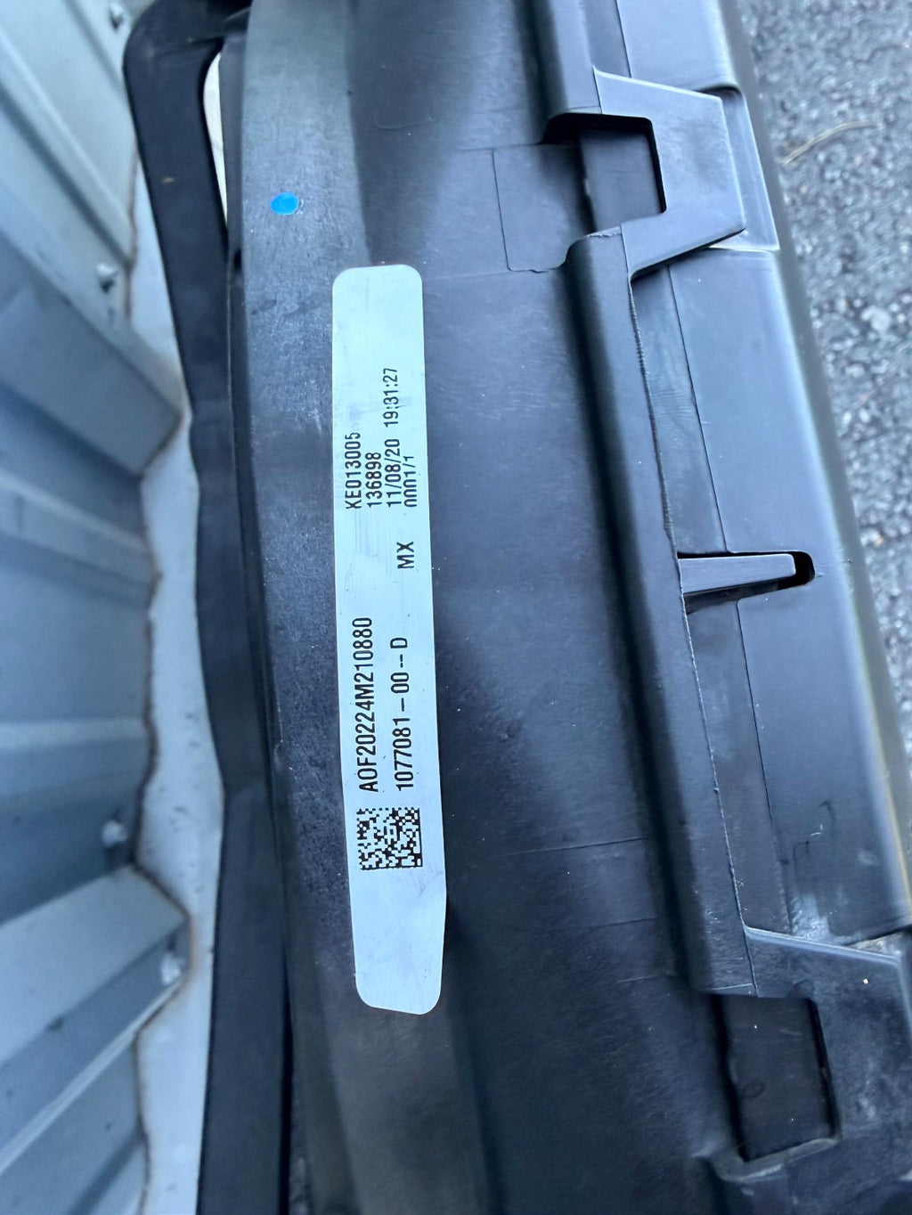 ♦️17-23 TESLA MODEL 3 FRONT RADIATOR ACTIVE AIR GRILL SHUTTER OEM, 1076732-00-H