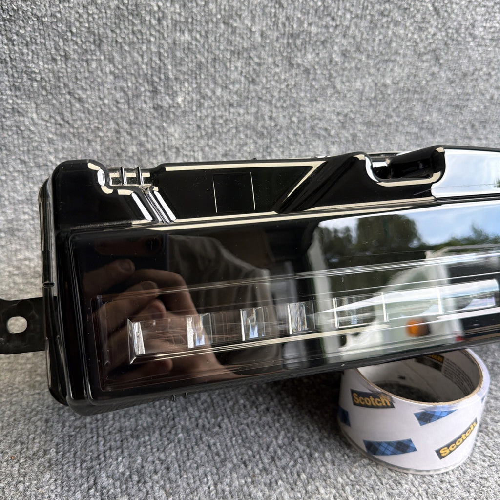TESLA CYBERTRUCK EVEREST HEADLIGHT LEFT DRIVER 2024 2025 OEM 1806404-00-D